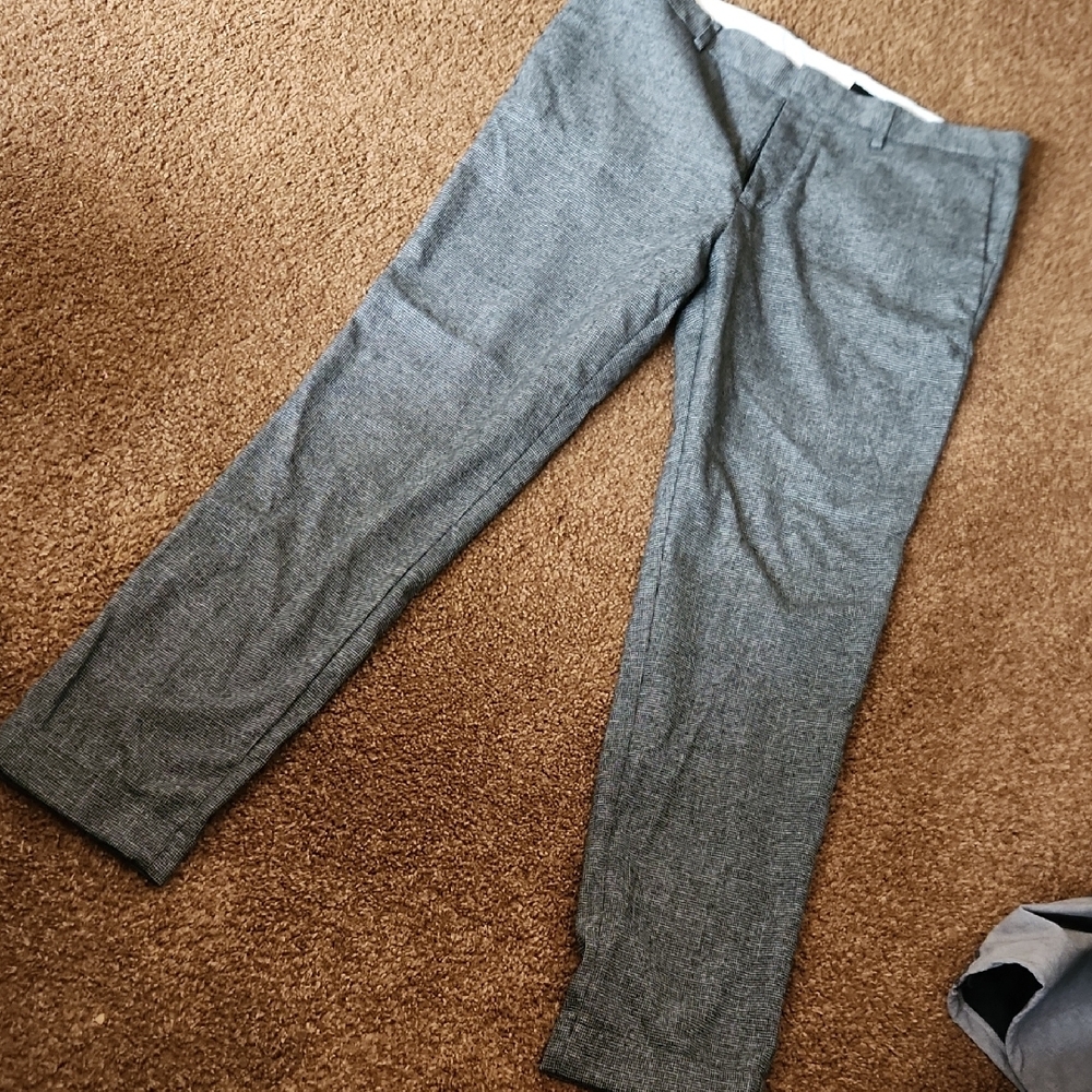 H&M Gray Dress Pants with Elegant Straight Leg